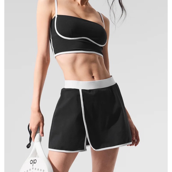 ALO Yoga Dresses & Skirts - ALO Yoga Black and White Skirt